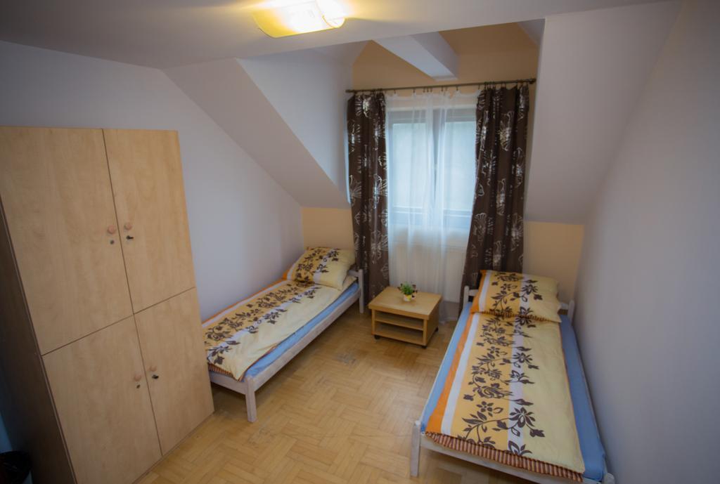 Hostel Florencja Wieliczka Szoba fotó