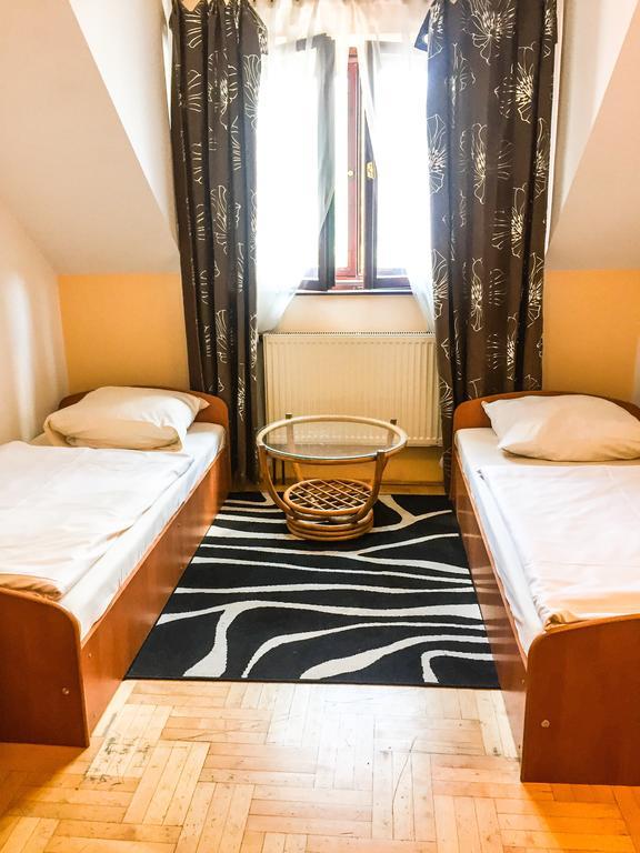 Hostel Florencja Wieliczka Kültér fotó